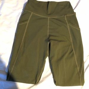 Alphalete Surface Pocket Laser Legging